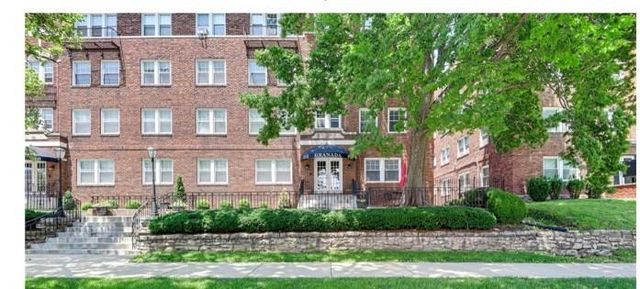 212 Emanuel Cleaver II Boulevard 2 West, Kansas City, MO 64112