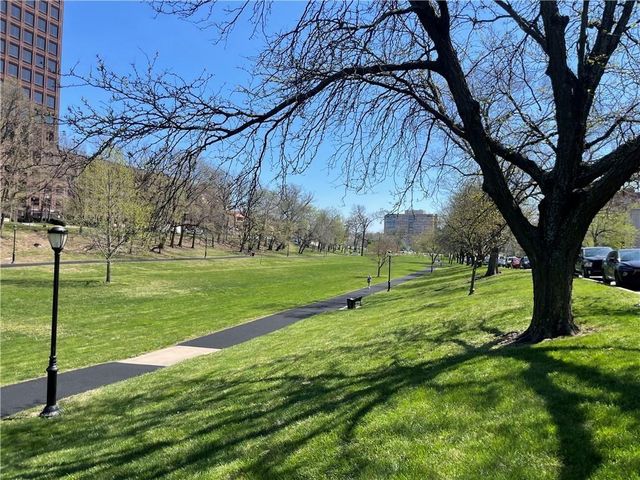 212 Emanuel Cleaver II Boulevard 2 West, Kansas City, MO 64112
