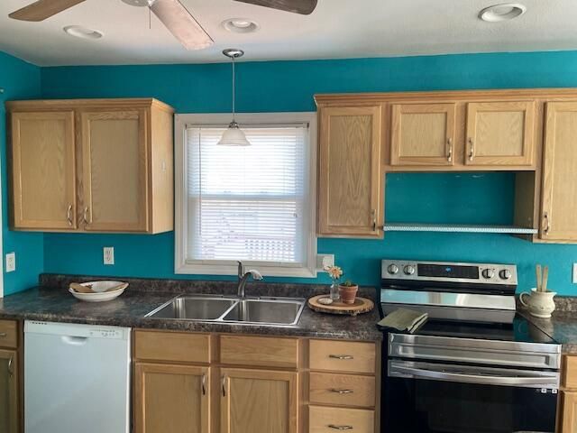 2121 N 21st STREET, Sheboygan, WI 53081