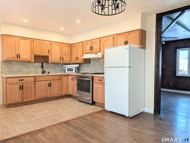 139 Little Deer Road, Bridgeport, CT 06606