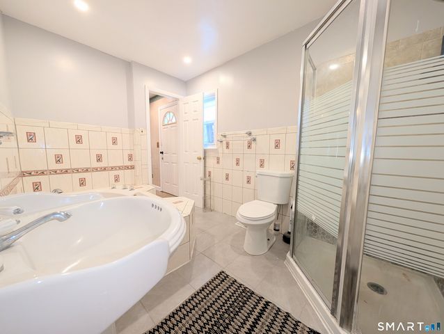 139 Little Deer Road, Bridgeport, CT 06606