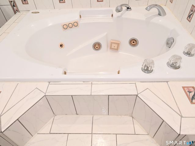 139 Little Deer Road, Bridgeport, CT 06606