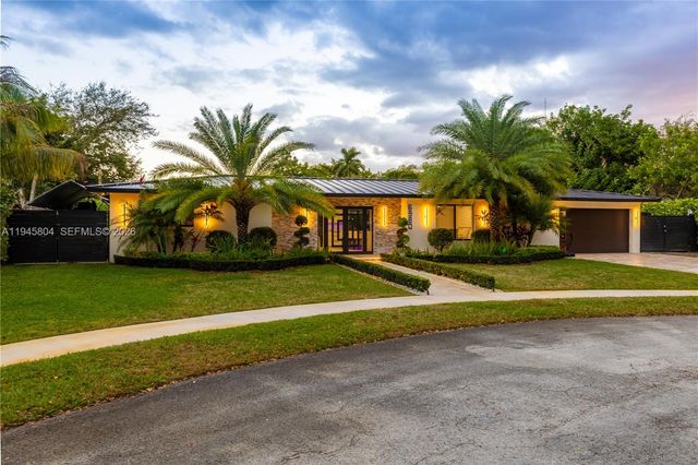 6980 NW 6th Ct, Plantation, FL 33317