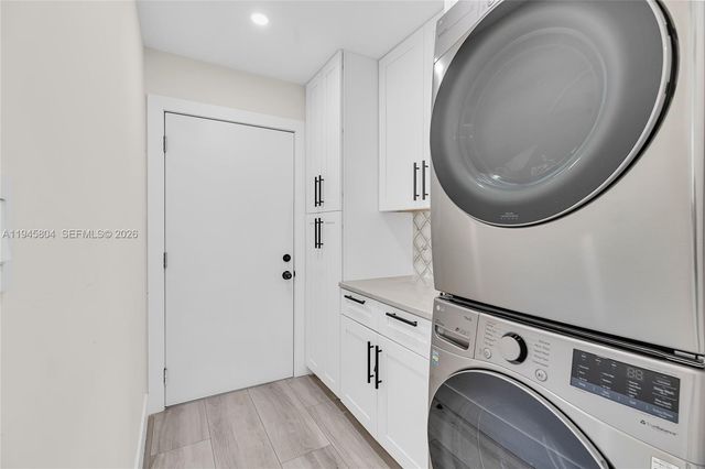 6980 NW 6th Ct, Plantation, FL 33317