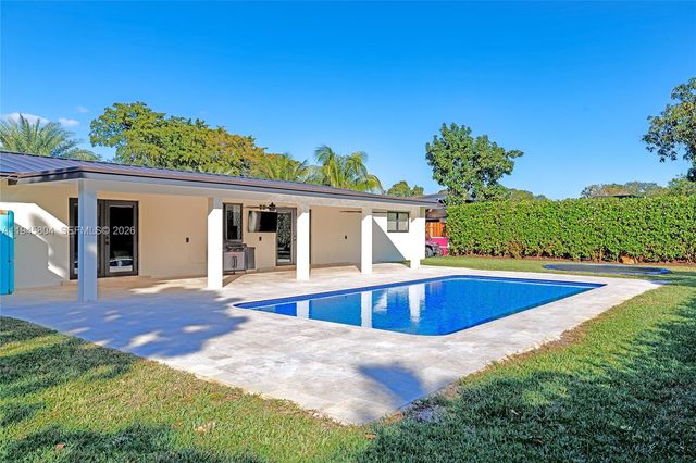 6980 NW 6th Ct, Plantation, FL 33317