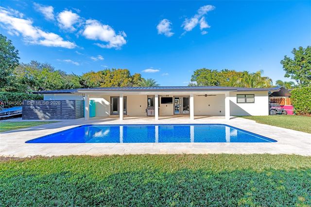 6980 NW 6th Ct, Plantation, FL 33317