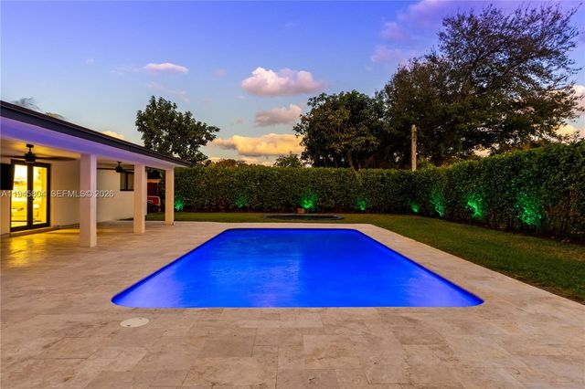 6980 NW 6th Ct, Plantation, FL 33317