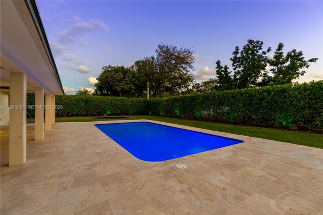 6980 NW 6th Ct, Plantation, FL 33317