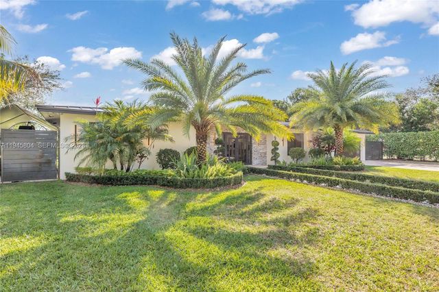 6980 NW 6th Ct, Plantation, FL 33317