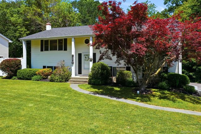 22 Kendell Drive, Wappingers Falls, NY 12590
