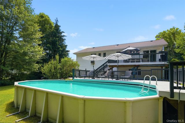 22 Kendell Drive, Wappingers Falls, NY 12590