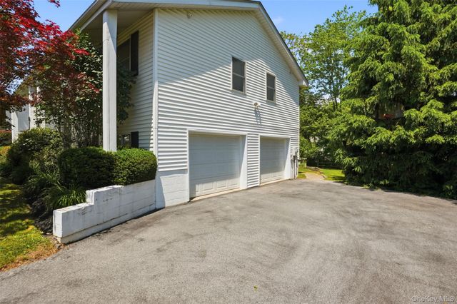 22 Kendell Drive, Wappingers Falls, NY 12590