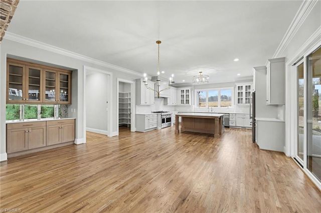 8799 Knoll Creek Court, Oak Ridge, NC 27310