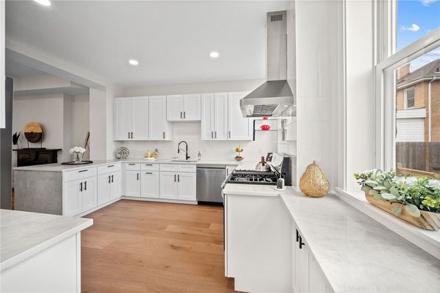 1202 Marvista Street, Central North Side, PA 15212