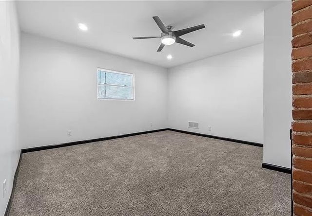 3418 Duquesne Ave, West Mifflin, PA 15122