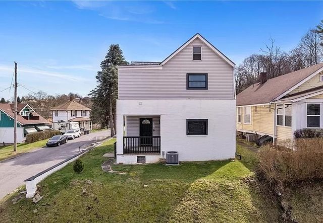 3418 Duquesne Ave, West Mifflin, PA 15122