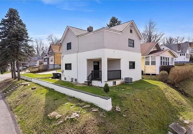 3418 Duquesne Ave, West Mifflin, PA 15122