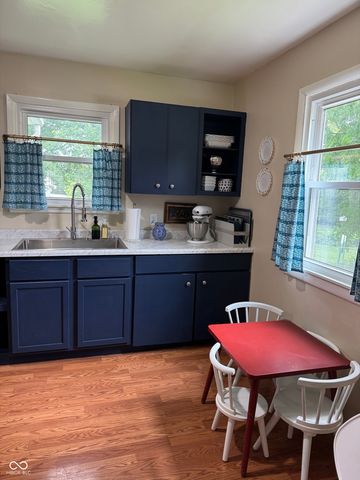 5245 E Edgewood Avenue, Indianapolis, IN 46237