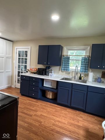 5245 E Edgewood Avenue, Indianapolis, IN 46237