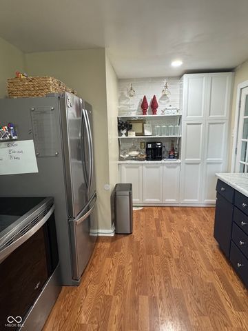 5245 E Edgewood Avenue, Indianapolis, IN 46237