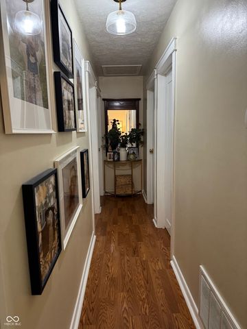 5245 E Edgewood Avenue, Indianapolis, IN 46237