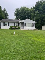 5245 E Edgewood Avenue, Indianapolis, IN 46237