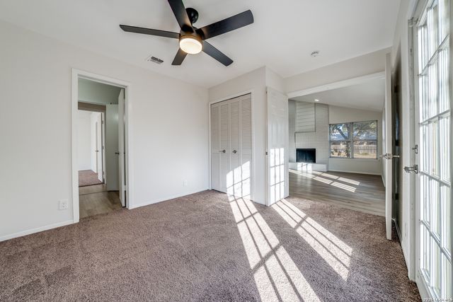 6318 Club Oaks, San Antonio, TX 78249