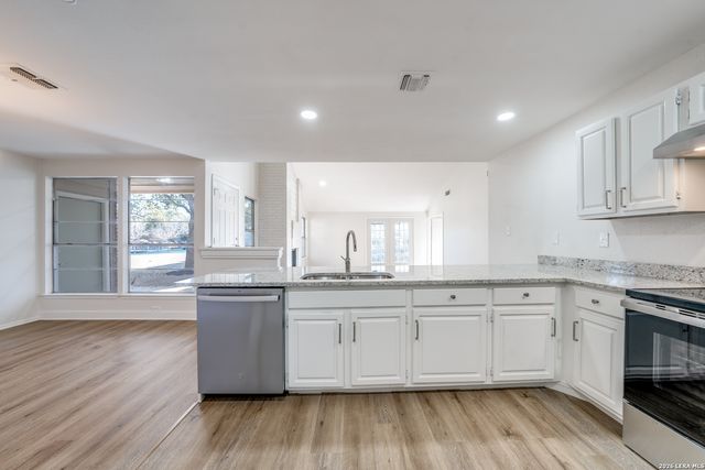 6318 Club Oaks, San Antonio, TX 78249