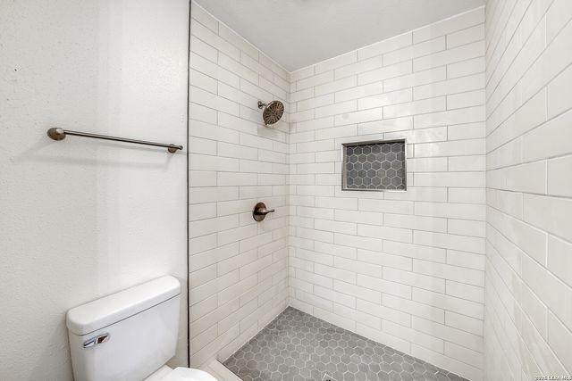 6318 Club Oaks, San Antonio, TX 78249