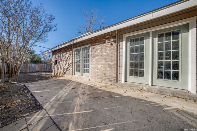 6318 Club Oaks, San Antonio, TX 78249