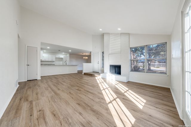 6318 Club Oaks, San Antonio, TX 78249