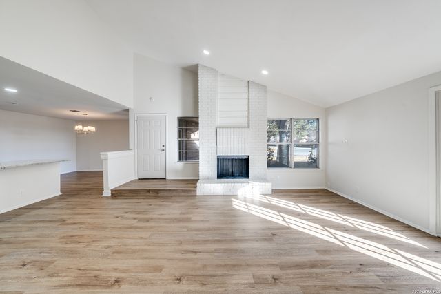 6318 Club Oaks, San Antonio, TX 78249