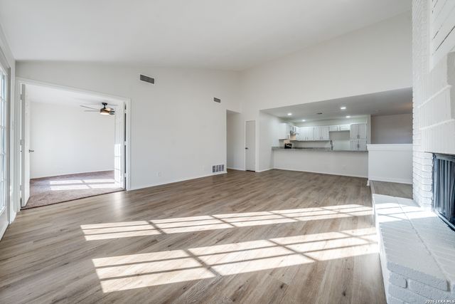 6318 Club Oaks, San Antonio, TX 78249