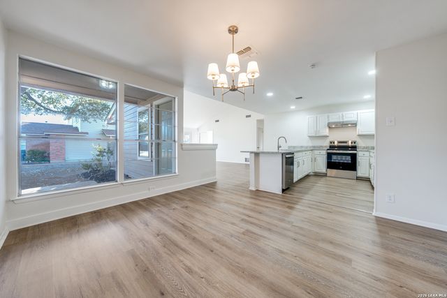 6318 Club Oaks, San Antonio, TX 78249