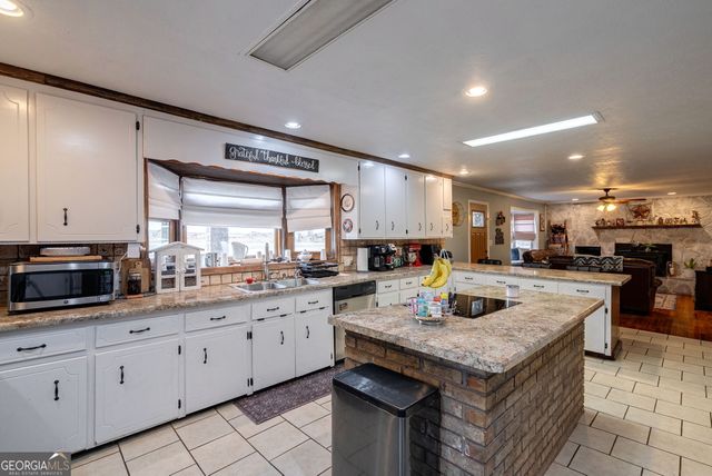 1366 Dove Drake Road, Royston, GA 30662