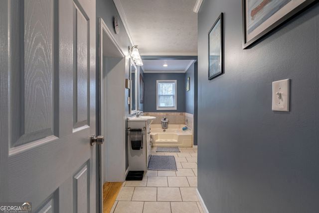 1366 Dove Drake Road, Royston, GA 30662