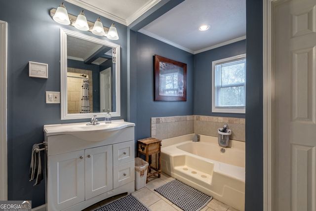 1366 Dove Drake Road, Royston, GA 30662