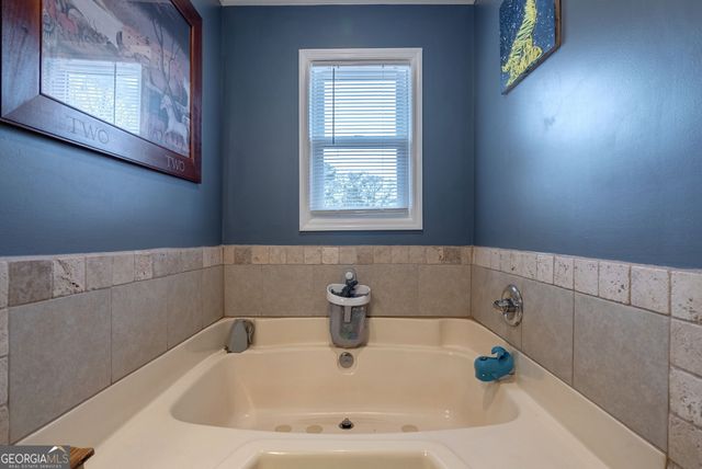 1366 Dove Drake Road, Royston, GA 30662