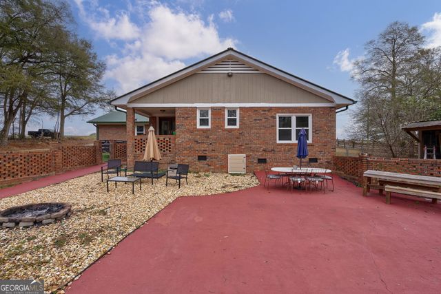 1366 Dove Drake Road, Royston, GA 30662