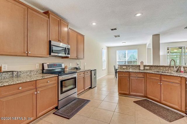 11703 MAGNOLIA FALLS Drive, Jacksonville, FL 32258