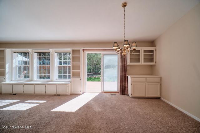 2753 E Point Hayden DR, Hayden, ID 83835