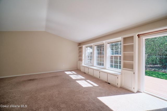 2753 E Point Hayden DR, Hayden, ID 83835