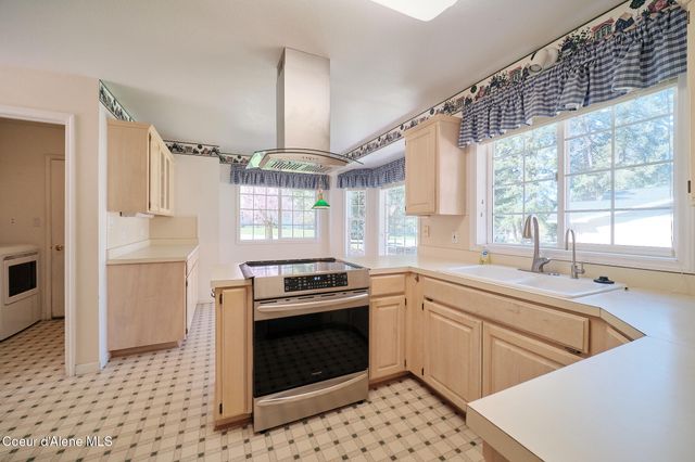 2753 E Point Hayden DR, Hayden, ID 83835