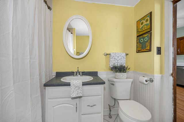 35 C St, Lowell, MA 01851