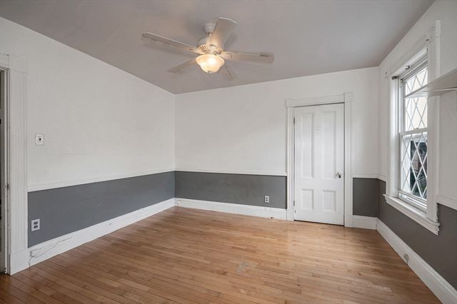 35 C St, Lowell, MA 01851
