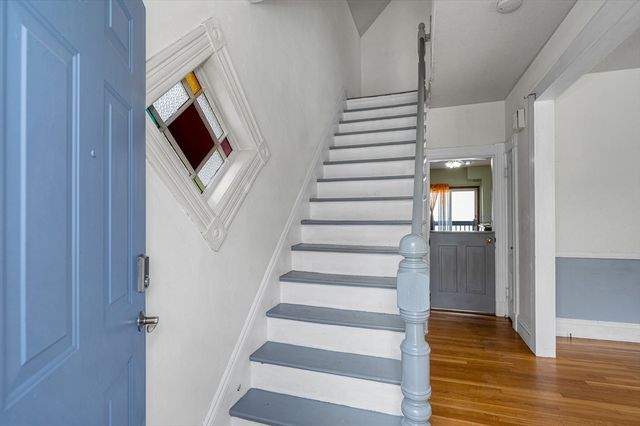 35 C St, Lowell, MA 01851