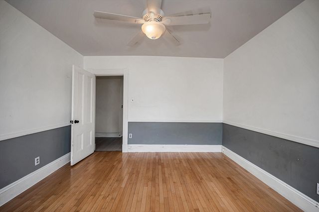 35 C St, Lowell, MA 01851