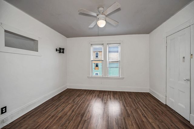 35 C St, Lowell, MA 01851