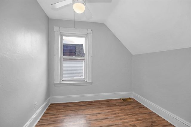 35 C St, Lowell, MA 01851