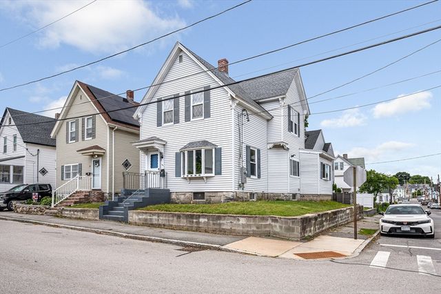 35 C St, Lowell, MA 01851
